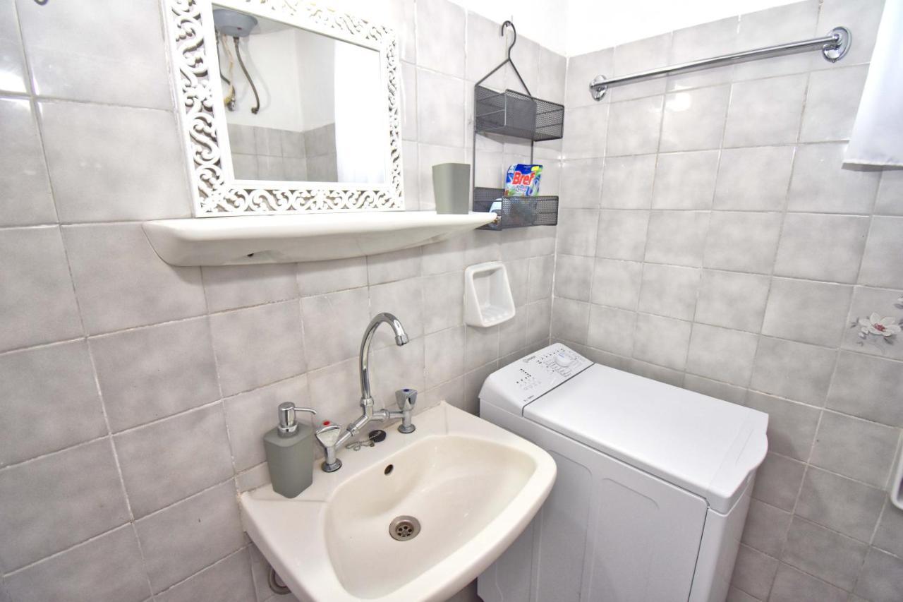 Ninas Cottage Linia Ngoại thất bức ảnh